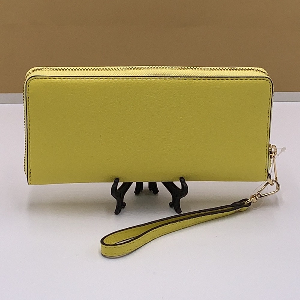 MICHAEL KORS Large Travel Continental Leather
Color: SUNSHINE - Picture 5 of 16